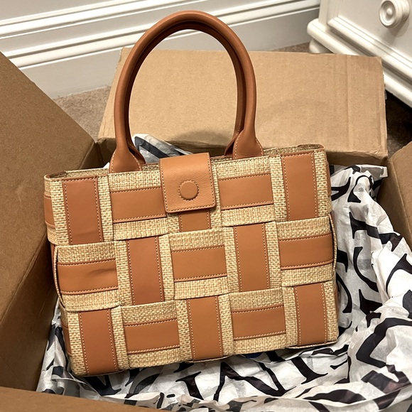 J. McLaughlin Tan and Cream Woven Bag - Picture 2 of 6